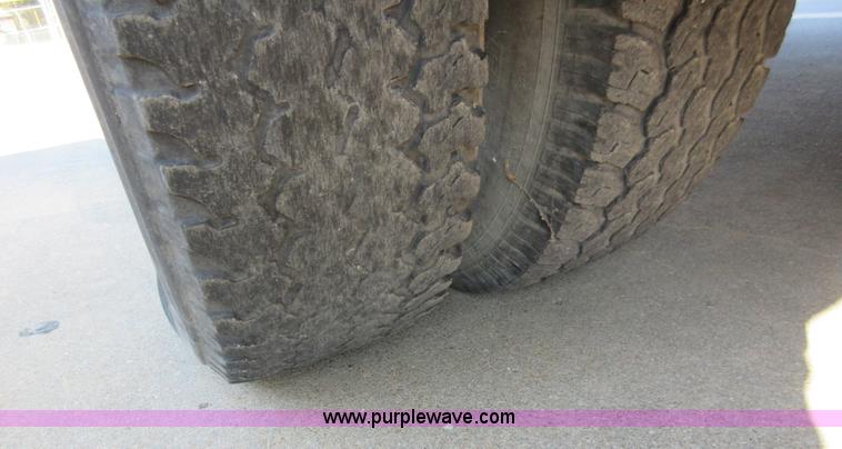 image for item BB9150 1981 Chevrolet G30 transit vehicle