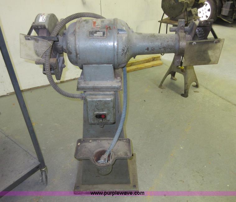 image for item BB9152 (2) grinders