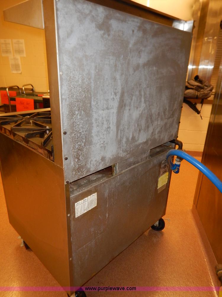 image for item BH9453 Southbend six burner gas oven and stove top