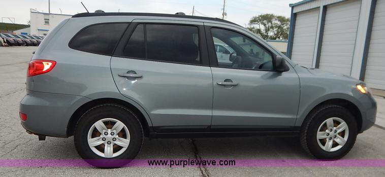 image for item BH9772 2009 Hyundai Santa Fe GLS SUV