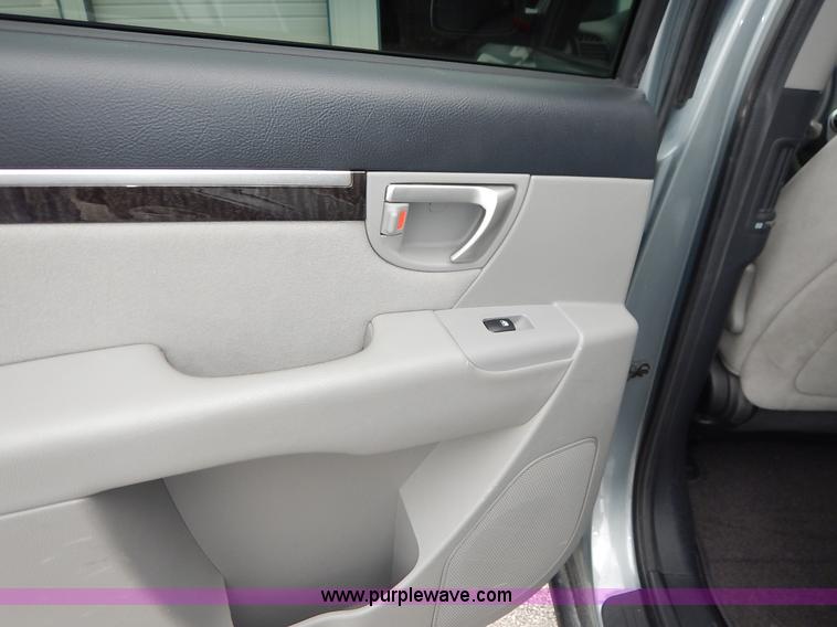 image for item BH9772 2009 Hyundai Santa Fe GLS SUV