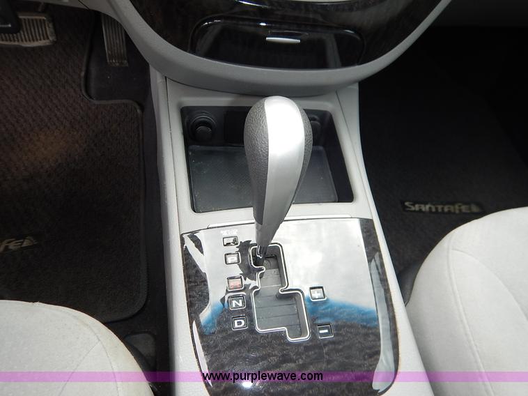 image for item BH9772 2009 Hyundai Santa Fe GLS SUV