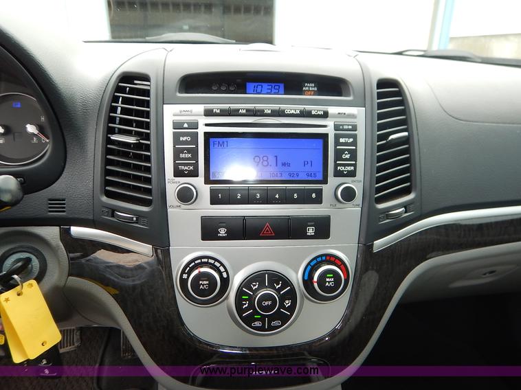 image for item BH9772 2009 Hyundai Santa Fe GLS SUV