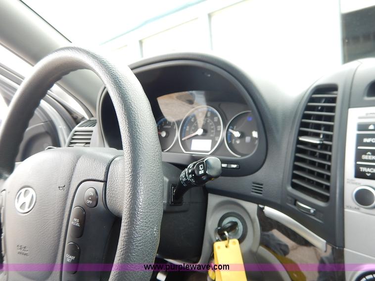 image for item BH9772 2009 Hyundai Santa Fe GLS SUV