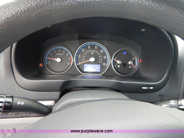 image for item BH9772 2009 Hyundai Santa Fe GLS SUV