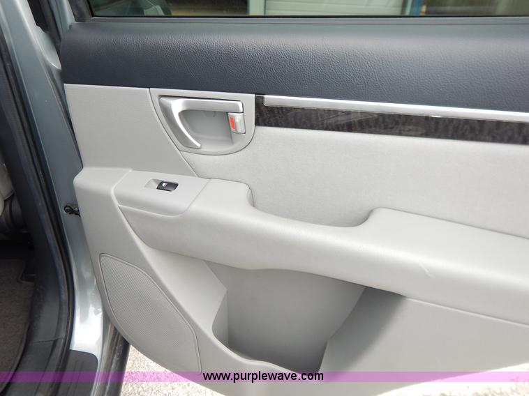 image for item BH9772 2009 Hyundai Santa Fe GLS SUV