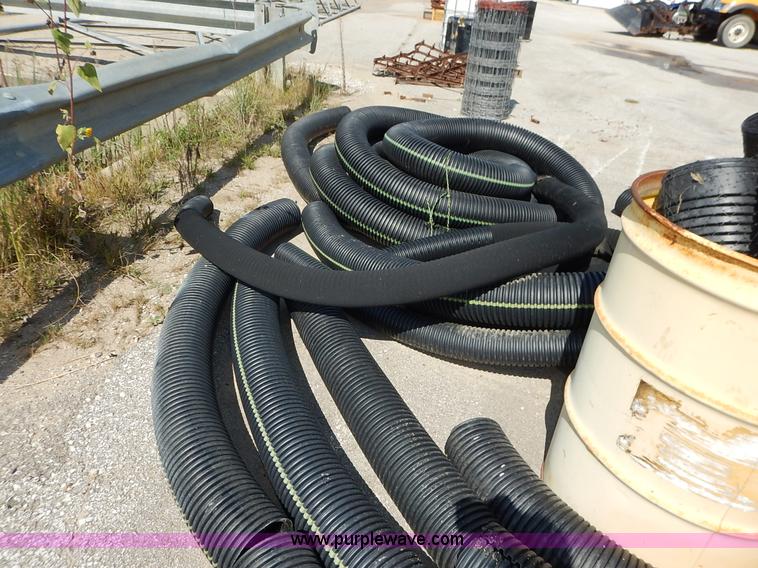 image for item BH9822 Assorted flex drainage pipe and fittings