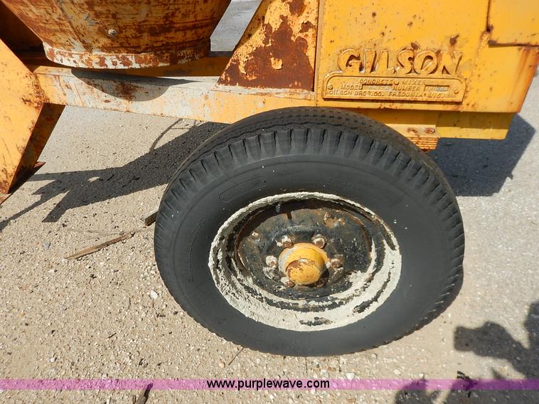 image for item BH9825 Gilson 681S concrete mixer