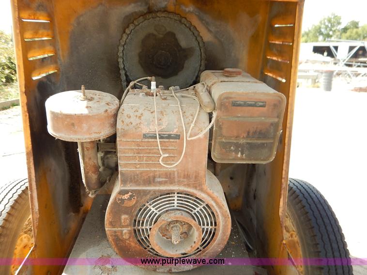 image for item BH9825 Gilson 681S concrete mixer
