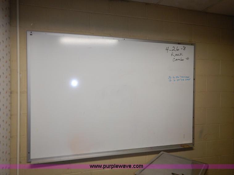 image for item BH9863 Assorted furniture