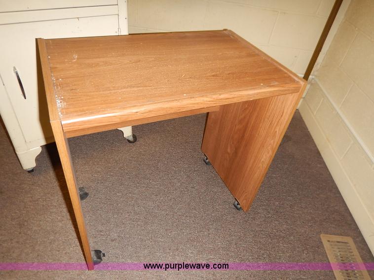 image for item BH9863 Assorted furniture
