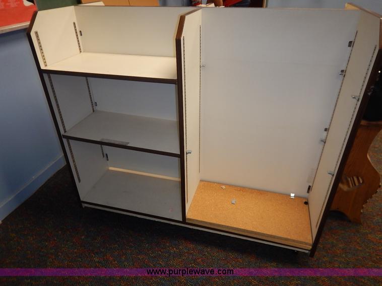 image for item BH9863 Assorted furniture