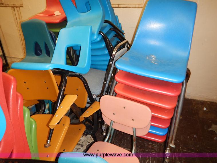 image for item BH9867 Approximately 60 student chairs