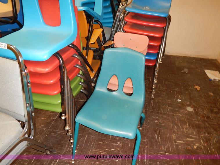 image for item BH9867 Approximately 60 student chairs