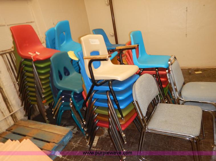 image for item BH9867 Approximately 60 student chairs
