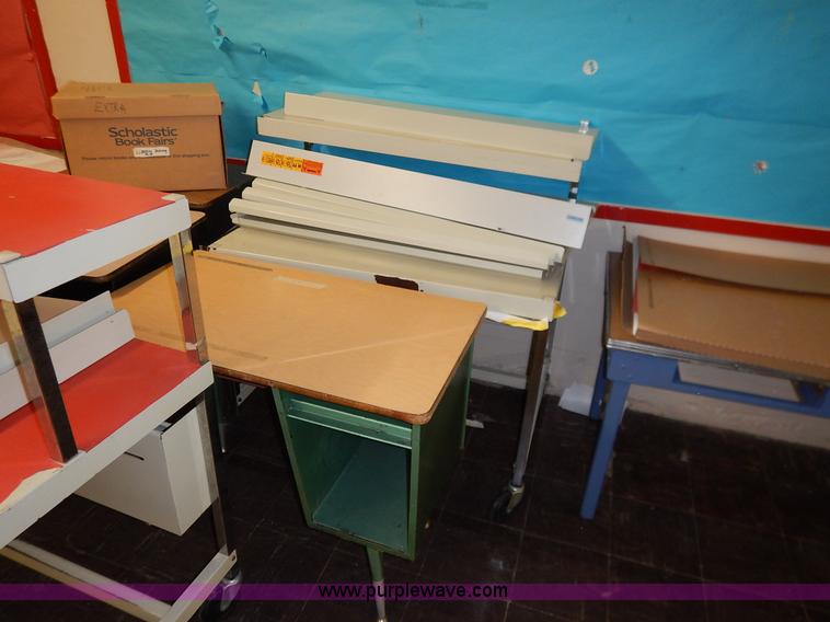 image for item BH9868 Assorted furniture