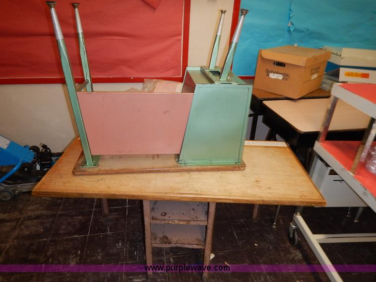 image for item BH9868 Assorted furniture