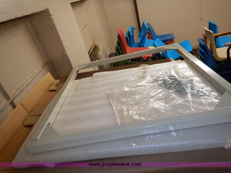 image for item BH9868 Assorted furniture