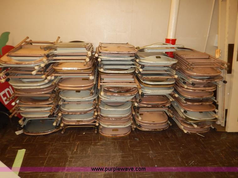 image for item BH9869 Approximately 70 metal folding chairs