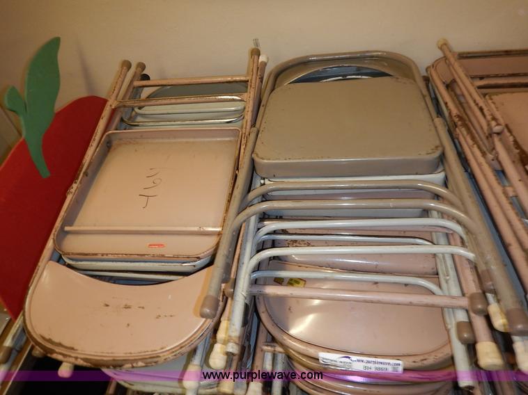 image for item BH9869 Approximately 70 metal folding chairs