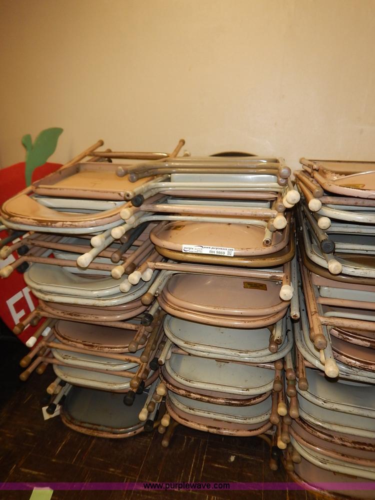 image for item BH9869 Approximately 70 metal folding chairs