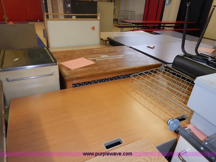 image for item BH9871 Assorted furniture