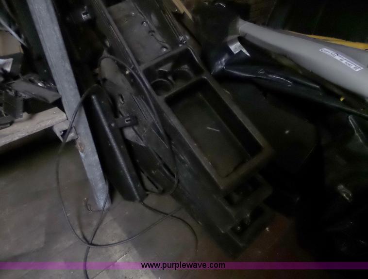 image for item BI9282 Assorted Ford Crown Victoria interior parts