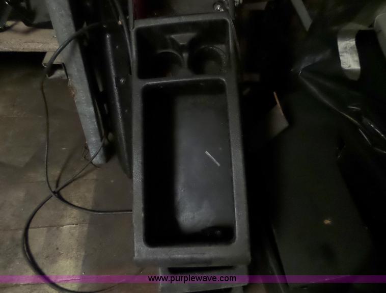 image for item BI9282 Assorted Ford Crown Victoria interior parts