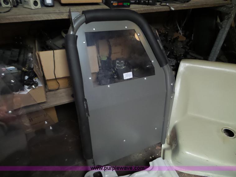 image for item BI9282 Assorted Ford Crown Victoria interior parts