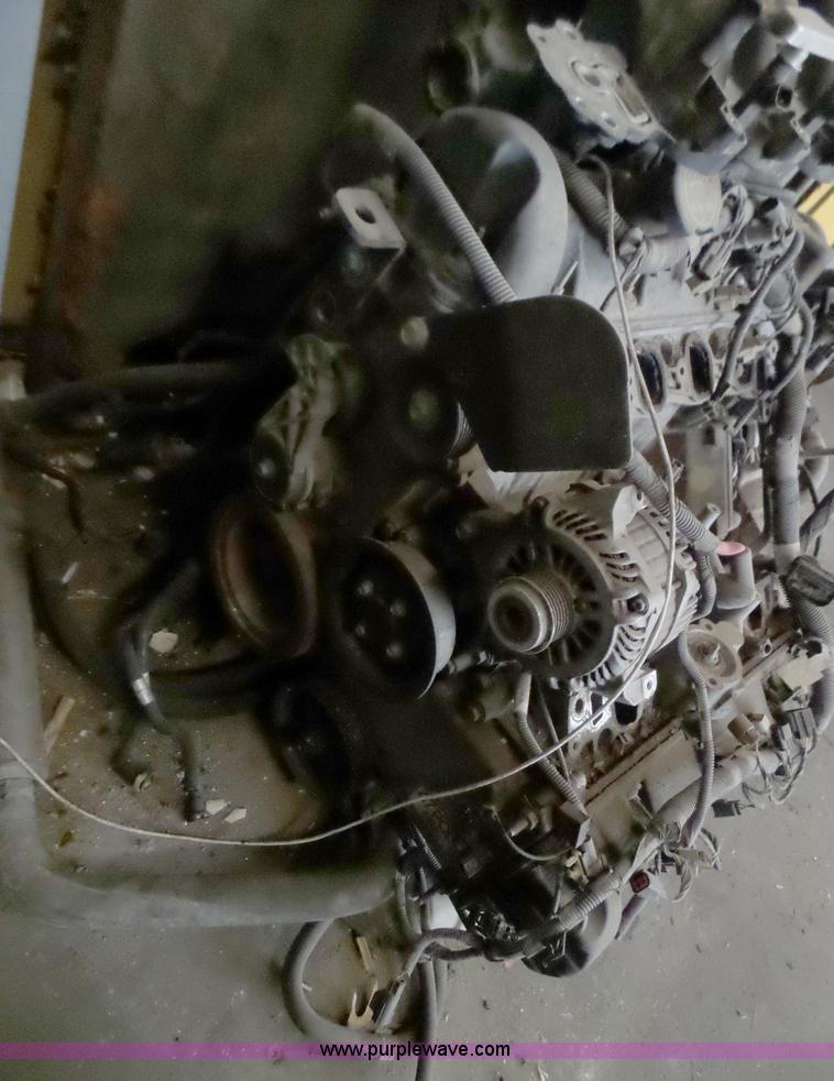 image for item BI9283 Assorted Ford engine and transmissions