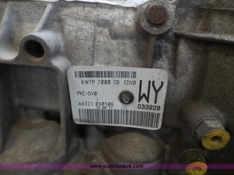 image for item BI9283 Assorted Ford engine and transmissions