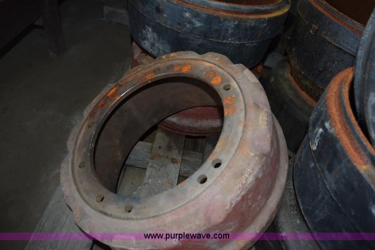 image for item BI9285 Assorted truck parts