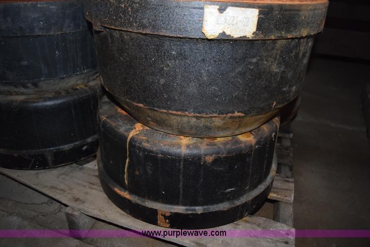 image for item BI9285 Assorted truck parts