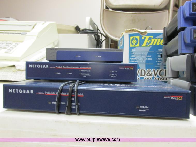 image for item BK9130 Assorted networking equipment