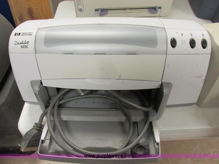 image for item BK9132 Assorted electronics