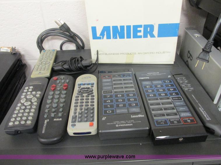 image for item BK9137 Assorted audio visual equipment