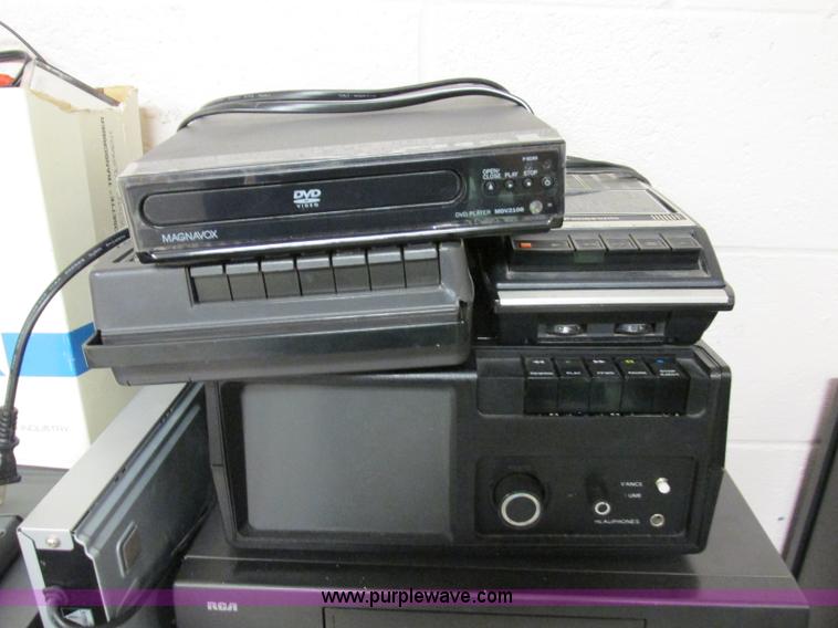 image for item BK9137 Assorted audio visual equipment