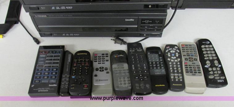 image for item BK9137 Assorted audio visual equipment