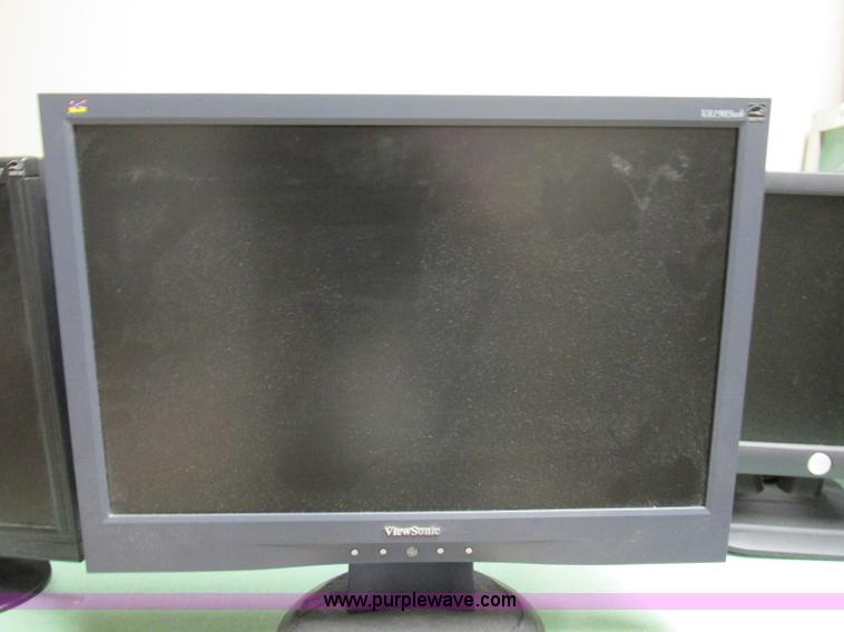 image for item BK9138 (36) flatscreen monitors