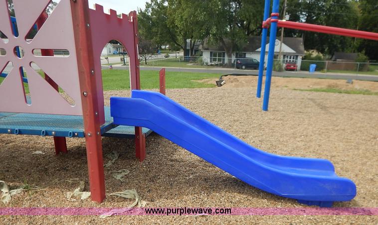 image for item BL9432 Assorted playground equipment