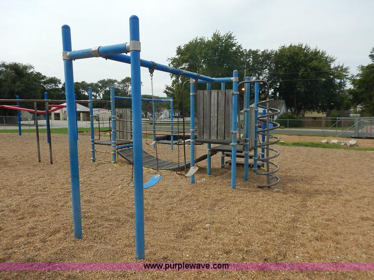 image for item BL9434 Playground equipment