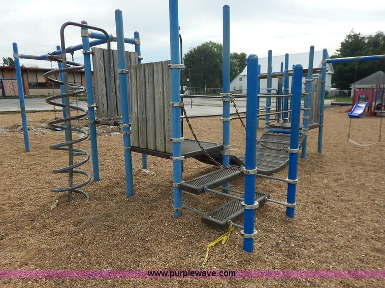 image for item BL9434 Playground equipment