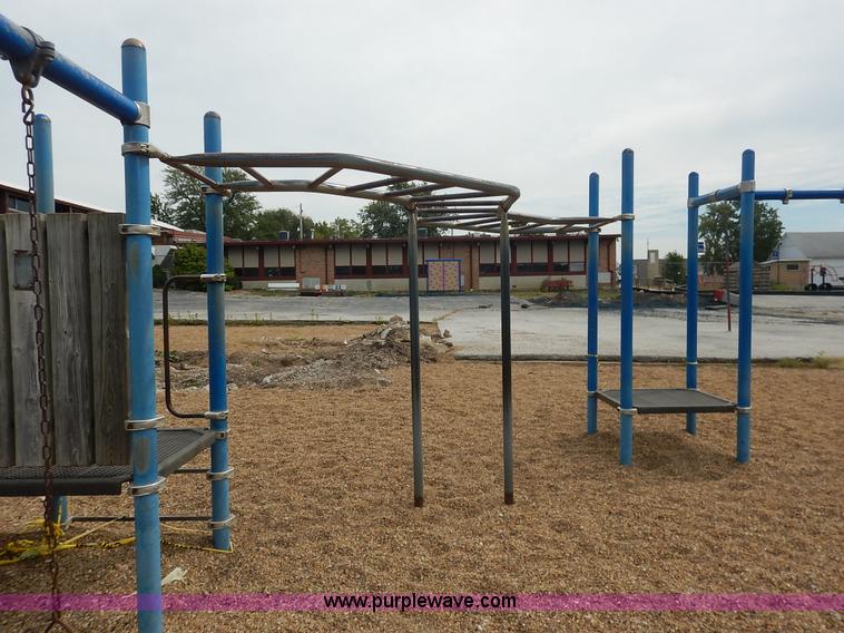 image for item BL9434 Playground equipment