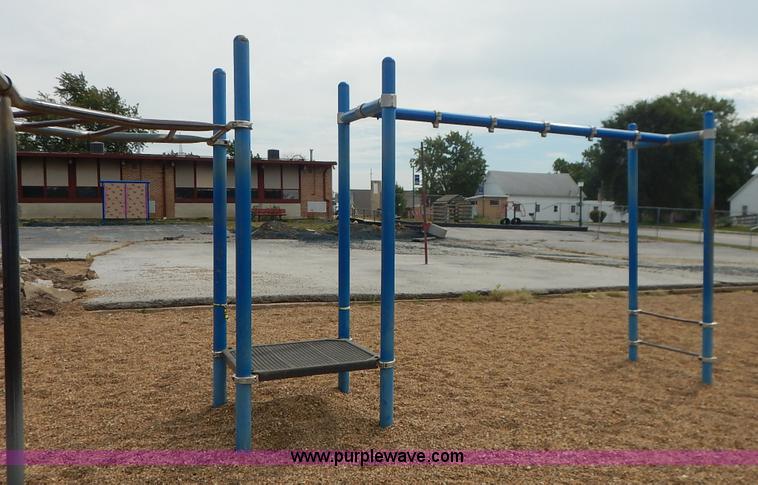 image for item BL9434 Playground equipment