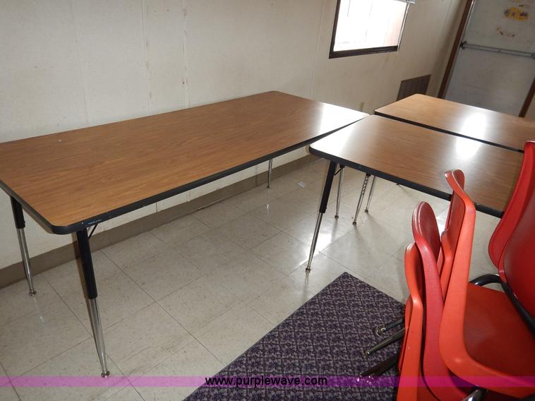 image for item BL9436 Mobile classroom