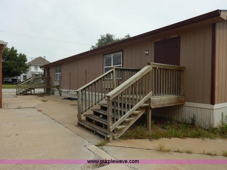 image for item BL9437 Mobile classrooms