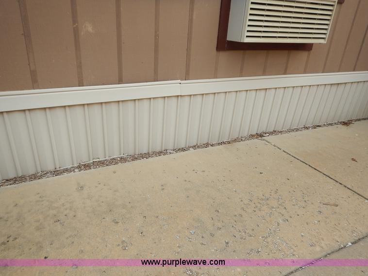 image for item BL9437 Mobile classrooms