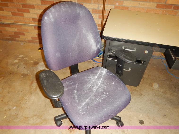 image for item BL9438 Assorted furniture