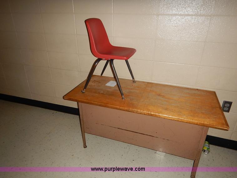 image for item BL9438 Assorted furniture