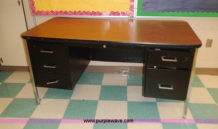 image for item BL9438 Assorted furniture